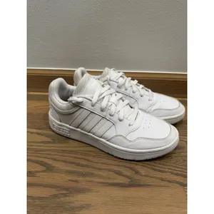 Adidas Womens Hoops 3.0 GW3036 White Casual Shoes Sneakers‎ Size 8 thumbnail 2