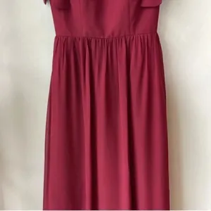 REVELRY BOWIE Bridesmaid Dress in Wine Size 2 thumbnail 4