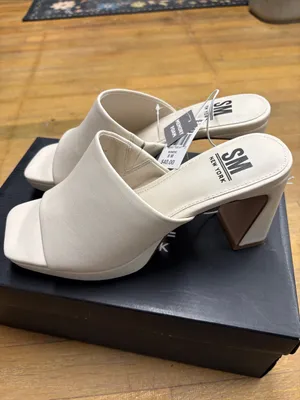 SM New York Cream Open-Toe Slide Mules thumbnail 2