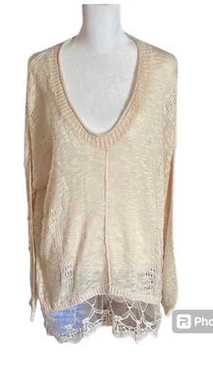 Moon & Maddison Cream Knit Lace Trim Tunic Top thumbnail 1