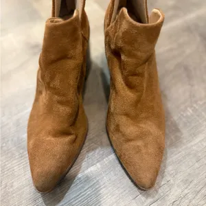 Women's Tan Suede Ankle Boots‎ Size 8 thumbnail 2