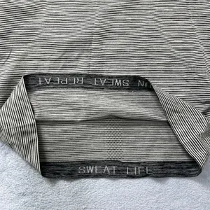 Lululemon Swiftly Tech Long Sleeve Top Race Length‎ 6 Gray White Stripe Shirt thumbnail 7