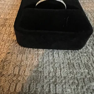 Gorgeous Stainless Steel Silver Band Size 7 thumbnail 3