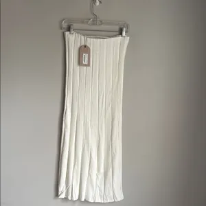 NEW Meshki White Jasmyn Wide Ribbed Flute Skirt in White Medium thumbnail 2