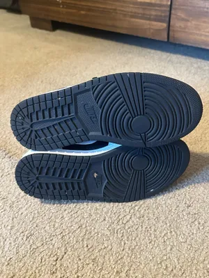 Nike Jordan Women’s Air Jordan 1 Low SE ‘homage’ thumbnail 2