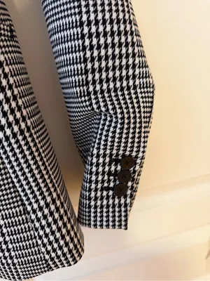 Banana Republic Black and White Houndstooth Blazer thumbnail 3