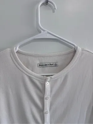 Abercrombie and Fitch Ribbed Button Up Tanktop Small thumbnail 2