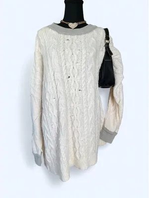 Free People Boho Distressed Oversized Cable Knit Tunic Sweater size medium 🤍 thumbnail 2