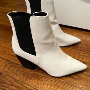 Lulu's Women's Size 9 Cecy White Pointed Toe Ankle Booties Pull On Black 3" Heel thumbnail 6