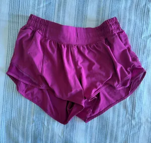 Raspberry Lululemon Shorts Hotty Hot 2.5" Low-Rise Ripened thumbnail 1