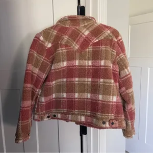 NWOT Wrangler Retro Fuzzy Plaid Sherpa Coat‎ Pink Cream Checkered thumbnail 6