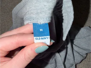 Old Navy Women's Heather Gray Athletic Drawstring Shorts thumbnail 3