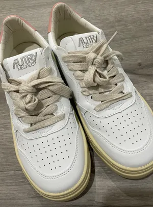 Autry Medalist White And Pink Low-Top Sneakers thumbnail 7