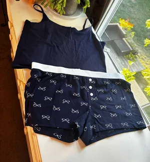 Pajama set  thumbnail 1