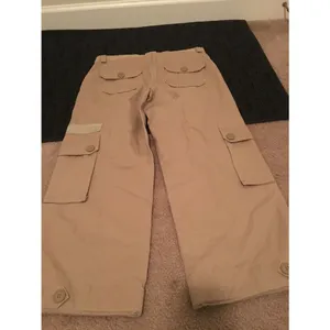 Gap Women's Khaki Capri Pants Zip & Button Pockets Casual Wear Size 2 thumbnail 6
