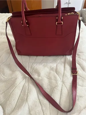 Salvatore Ferragamo Burgundy Leather Tote with Gold Hardware thumbnail 7