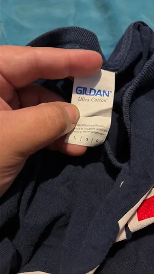 Gildan Men’s or women t shirt thumbnail 2