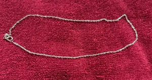 Silver tone necklace thumbnail 1