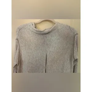 We The Free Grey Mock Neck Sweater Womens Small thumbnail 9