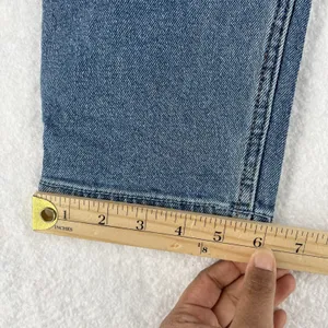 Hollister Ultra High Rise Mom Jean Womens Size 27 Light Wash‎ Denim Tapered Leg thumbnail 11
