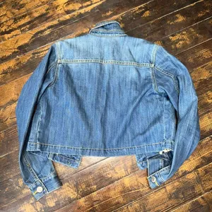 CAbi distressed cropped minimalist classic western S denim jacket thumbnail 4