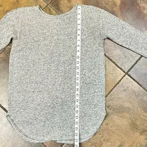 Aerie Just Add Leggings Gray Long Sleeve Open Back Sweater XS thumbnail 6