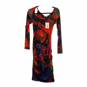 ✨Showpo. Rhaine Gathered Bardot Phoenix Rising Sz 6 Dress✨ thumbnail 2