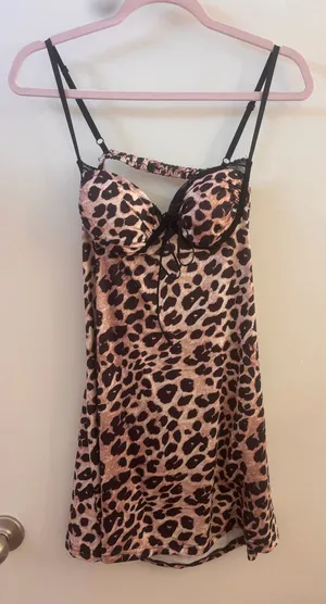 Cheetah Print Dress Pink thumbnail 1