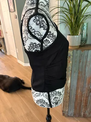 Old Navy Gap size medium spaghetti strap black top thumbnail 3