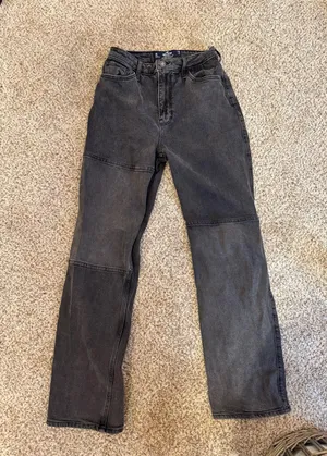 Hollister Ultra High-Rise Dad Jeans thumbnail 1