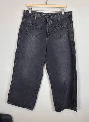 Old Navy Drapey Denim High Rise Baggy Wide Leg Jeans Black Size 14 thumbnail 1