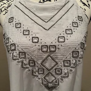 Banana Republic Beaded White Embroidered Bib Boho tank sz M thumbnail 3