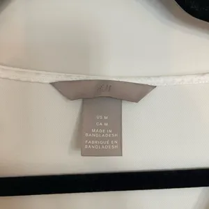 H&M White Sleeveless Top thumbnail 3