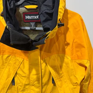 Marmot Ski Jacket‎ Medium Yellow Hood Waterproof Systems Nylon Vintage thumbnail 3