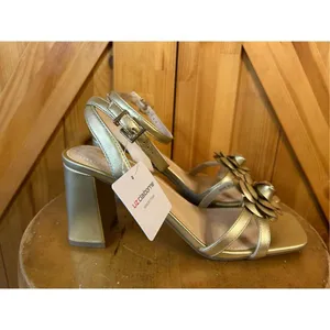 Liz Claiborne Hawes LT Gold size 8.5 heels nwt￼￼ thumbnail 3