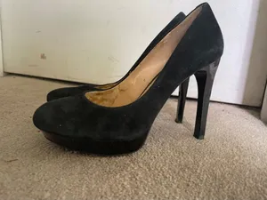 Gianni Bini Black Suede Round-Toe Pumps thumbnail 2