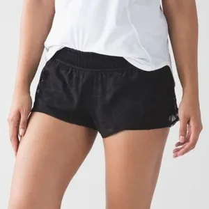 EUC Lululemon Black City Sky Run By Short w/ Luxtreme Liner + Pockets, Size 2 thumbnail 1
