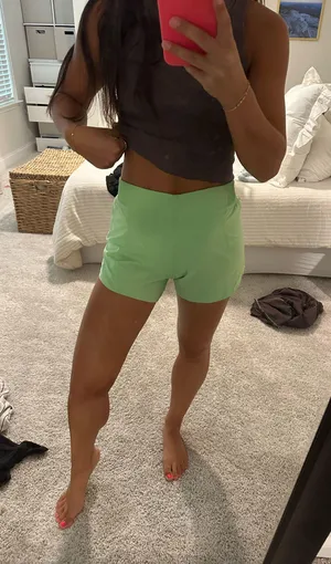 Lululemon shorts thumbnail 1