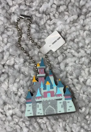Disney Magic Kingdom Foam Keychain NWT thumbnail 1
