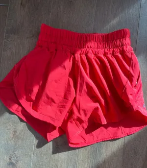Lululemon Track That High Shorts thumbnail 1