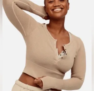 Aerie Offline Main Squeeze Waffle Crop Henley Tan Size XS/TP thumbnail 1