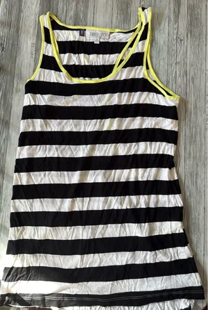 Tank top thumbnail 4