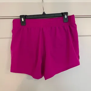 GAP Women's Fuchsia Athletic Shorts thumbnail 2