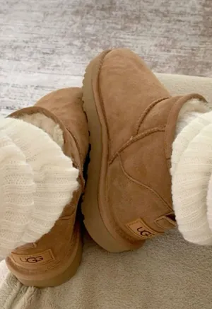 Brown Mini Boots 6 thumbnail 3