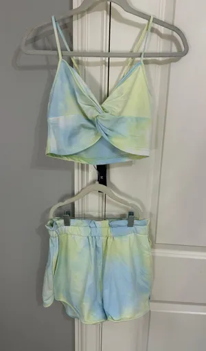 Le lis Matching Shorts And Top thumbnail 1