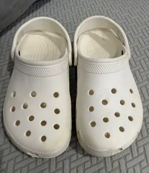 Crocs White Unisex J 3 Women’s 5 Classic Clogs boys women’s men thumbnail 1