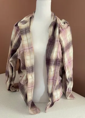 Universal Threads Flannel Size Medium thumbnail 1