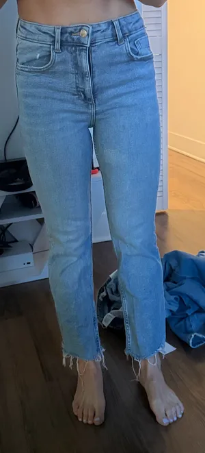 ZARA Raw Hem Jeans thumbnail 1