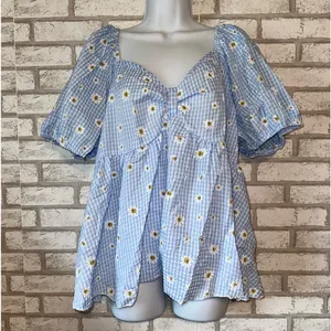Floral pattern top Size 16 thumbnail 3