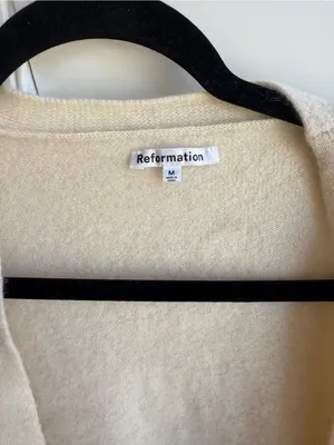 Reformation Cream Women's Sweater Cardigan Sz M thumbnail 3